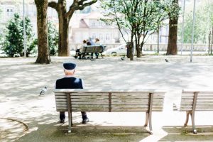 Lire la suite à propos de l’article Prendre soin de ses parents vieillissants : les solutions possibles