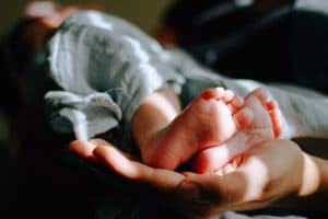 Lire la suite à propos de l’article Comment choisir les photos d’un faire-part de naissance ?